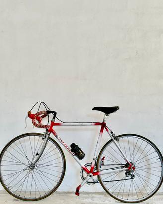 Bicicletta da corsa d’epoca vintage