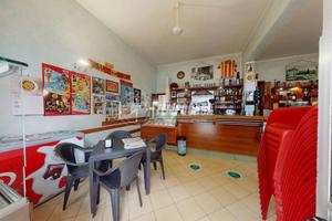 Alimentari - Gastronomia a Lecce 3 locali