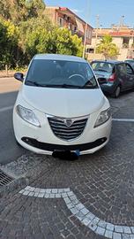 lancia Y
