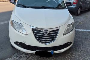 lancia Y