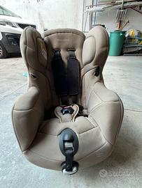 Seggiolino auto