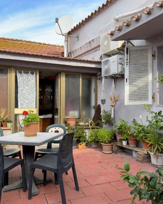 Casa singola con cortile privato a Villa San Pietr