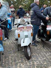 Vespa px200e