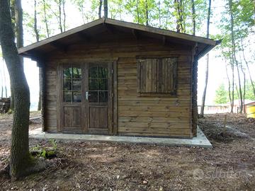 CASETTA IN LEGNO 4x3 (44mm)PORTA DOPPIA E FINESTRA