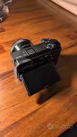 sony a6400 + sony 16-50 f3.5-5.6 + accessori