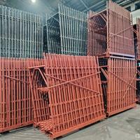 Ponteggio ceta e Aspira acqua per giardino