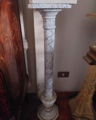 Colonna in marmo