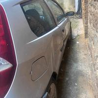 FIAT Punto 3ª serie - 2004