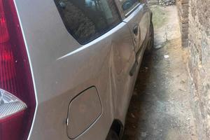 FIAT Punto 3ª serie - 2004