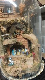 Presepe napoletano in campana di vetro