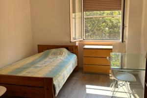 Luminosissima e spaziosa stanza doppia USO SINGOLO