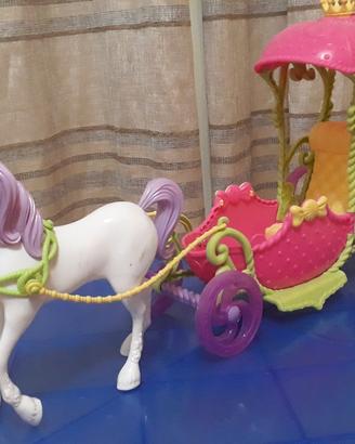 Carrozza barbie con unicorno