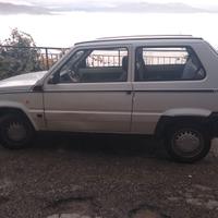 panda 750 youg 1990 € 1.500