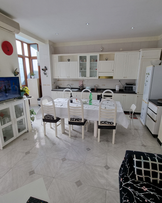 Salerno/centro-m100 mare-clima-wifi-3tv-parcheggio