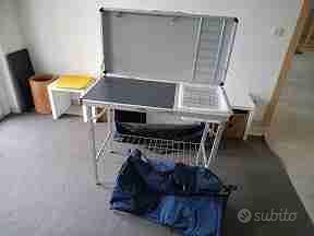 ATTREZZATURA DA CAMPEGGIO: MOBILETTO PIEGHEVOLE