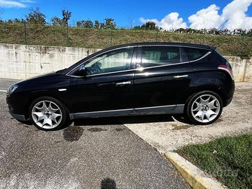 Lancia delta 1.9 twin turbo 190cv