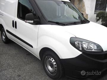 Fiat DOBLO' 1.6 105 CV 3 POSTI CARGO NO BUSTA PAGA