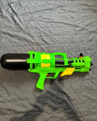 Mega pistola d’acqua