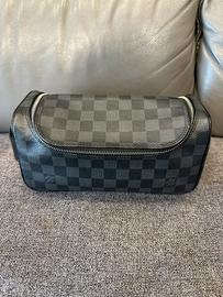 Vuitton Trousse Toilette N47625 Damier Graphite