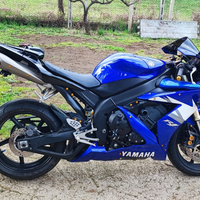 Yamaha YZF R1