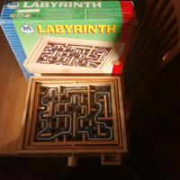 Gioco Labirinto con pallina e buche 