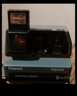 macchina fotografica polaroid 