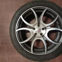 Gomme e cerchi in lega 