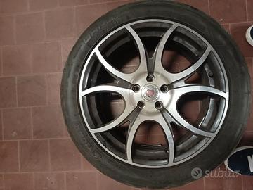 Gomme e cerchi in lega 