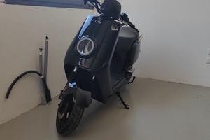 Scooter niu 50cc usato modello s