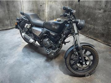 Moto k-light 125 - 2300km