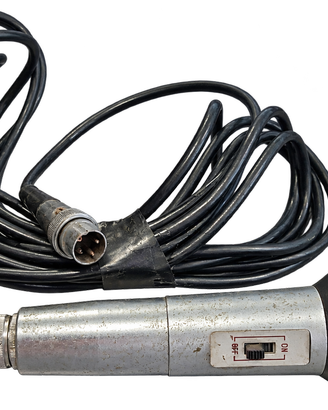 RCF MD 2000 – Microfono dinamico cardioide vintage