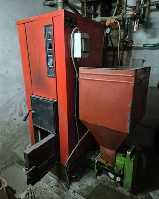 Caldaia policombustibile sansa e legna 29kw