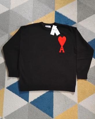 Maglione nero con cuore rosso taglia M nuovo con c