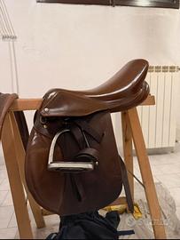 Sella inglese Equitonic 17” marrone completa