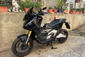 Honda X-ADV 750 DCT Black Edition