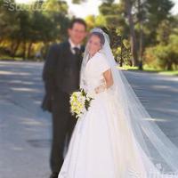 Vestito da sposa con pietre preziose