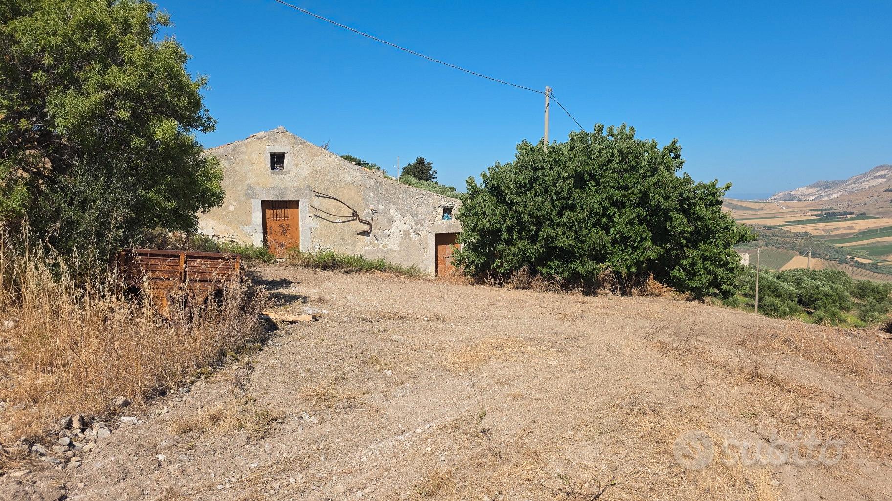 zona Scopello 130mq compreso di terreno - Vista 2
