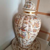 vaso di porcellana di Capodimonte 