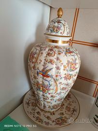 vaso di porcellana di Capodimonte 