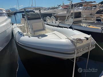Cab Dorado 8.7 Pronto alla boa
