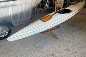 Canoa monoposto in vetroresina