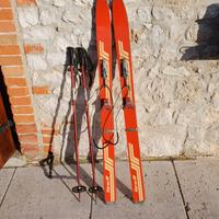 Sci vintage epoca in legno da esposizione