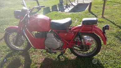 Moto Guzzi Falcone d'epoca provenienza militare