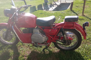 Moto Guzzi Falcone d'epoca provenienza militare