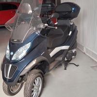 PIAGGIO MP3 400