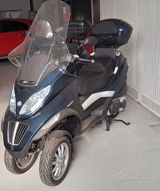 PIAGGIO MP3 400