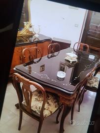 Tavolo stile Chippendale