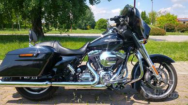 Harley Davidson Street Glide FLHX 2014 - 28.000km