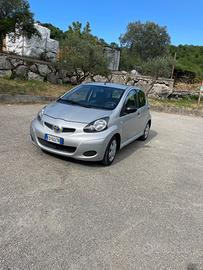 Toyota Aygo 1.0 12V VVT-i 5 porte Now Connect