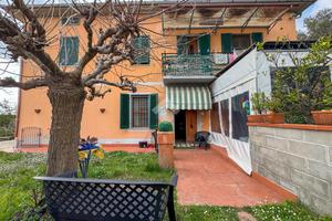 4 LOCALI A SANTA MARIA A MONTE